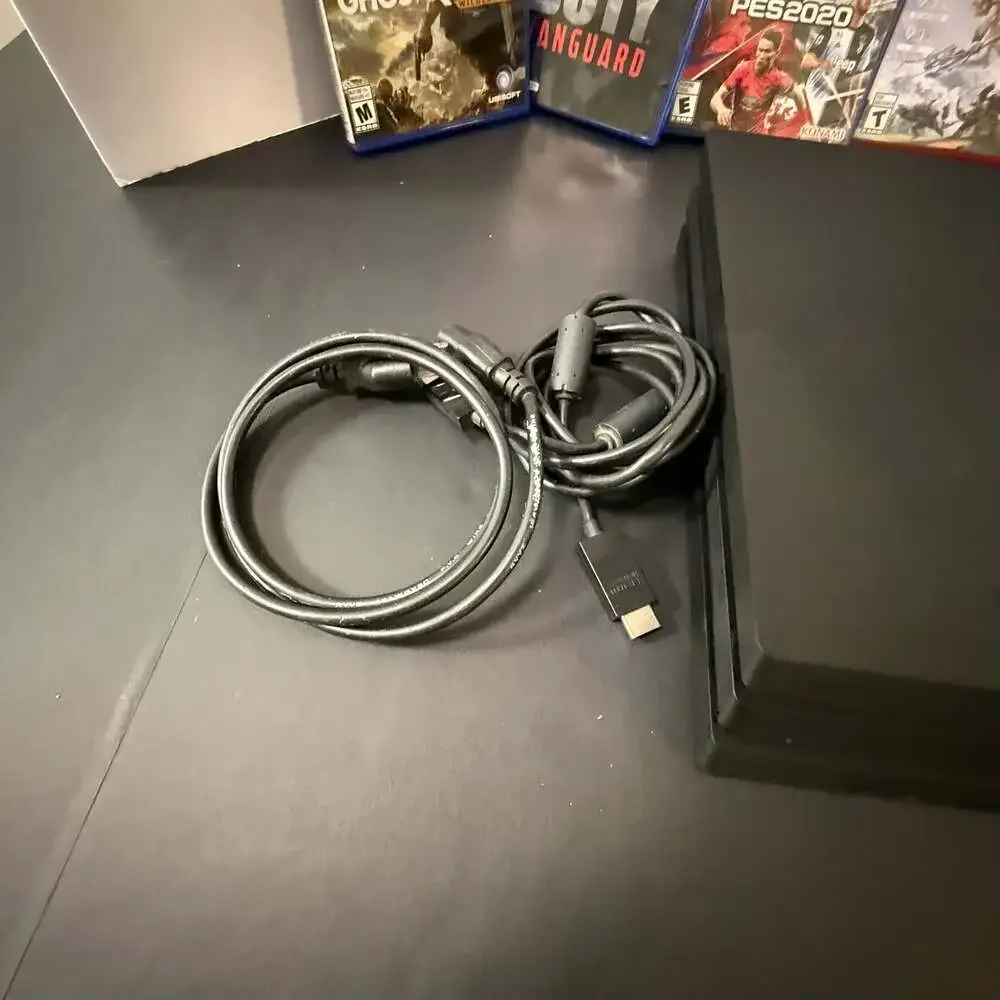 Sony PlayStation CUH-7015B 4 Pro 1TB Console Bundle. Working - READ DESCRIPTION